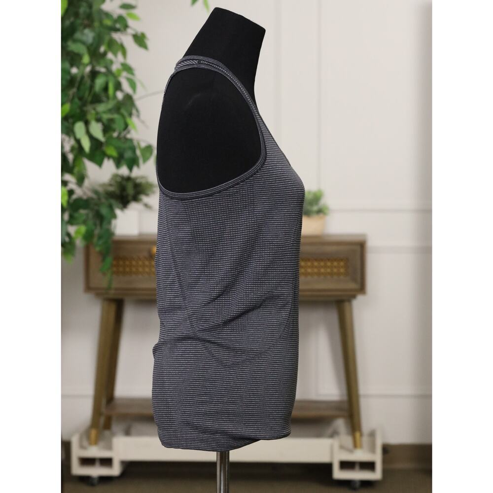Lululemon Racerback Tank Top Medium Gray Striped Athletic Yoga Activewear Size 8 - Picture 4 of 9